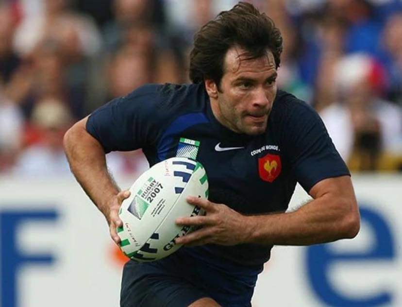 TheOffloadTeam's tweet image. This wee winger was mercurial. A player of his generation. What a sad loss, especially at only 48 years of age.