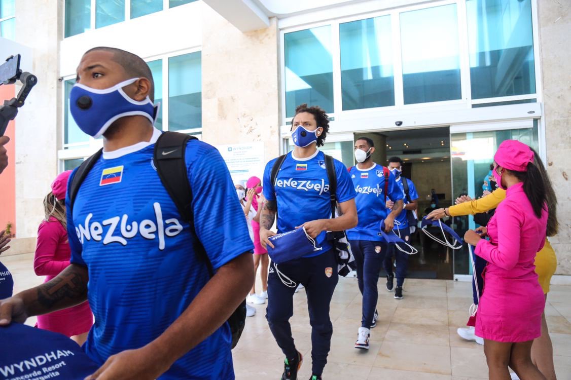 Hanthony tweet media