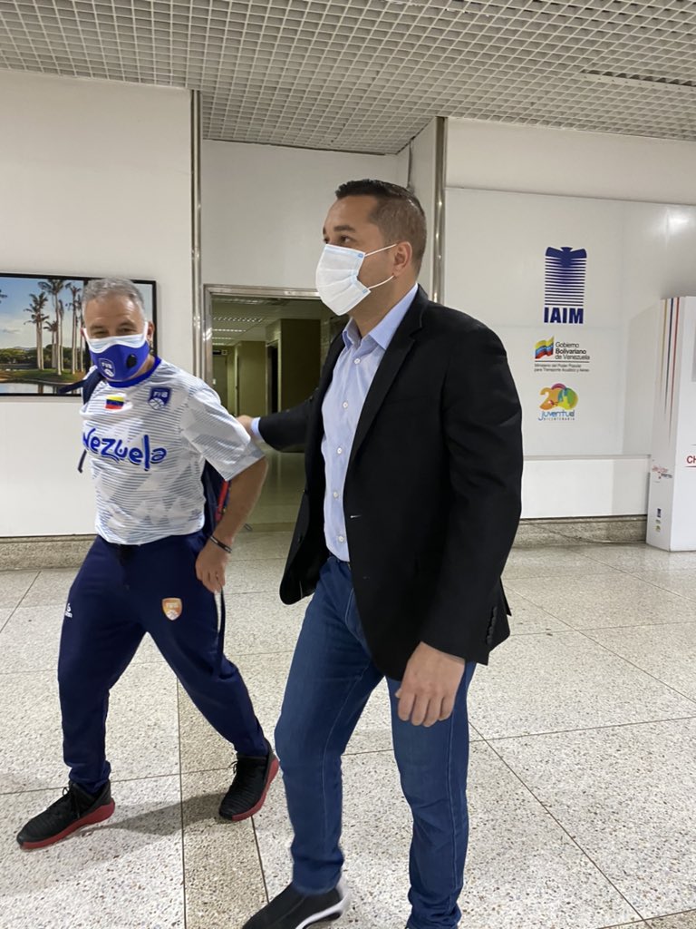 Hanthony tweet media