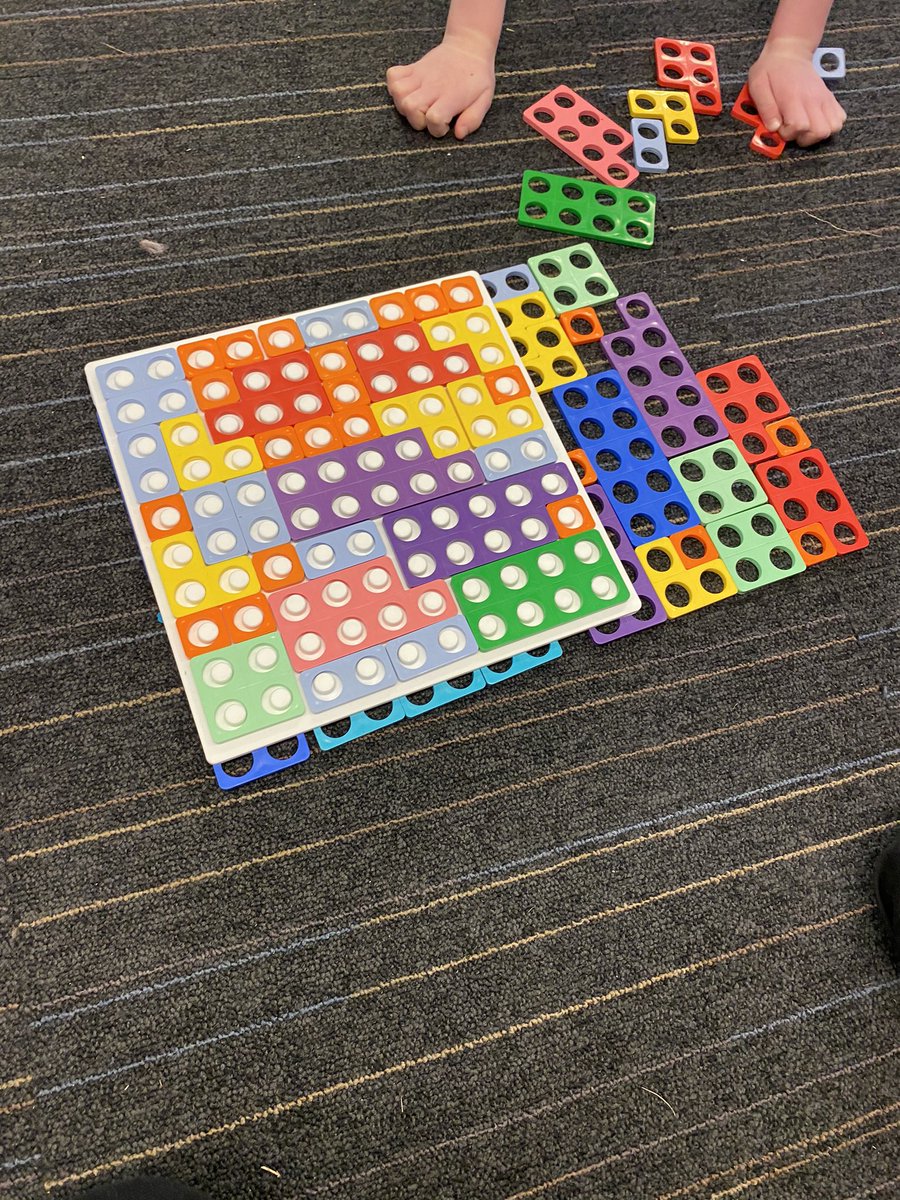 MissBruce11's tweet photo. Numicon, numicon, #numicon! Our little learners discovering hundreds. This is 100. What happens if we have another hundred? How can we make 100 if we run out of boards? Learners put a board on top of the free numicon then were supported to count in 10’s to check it. #playistheway https://t.co/nGbWTozoHE