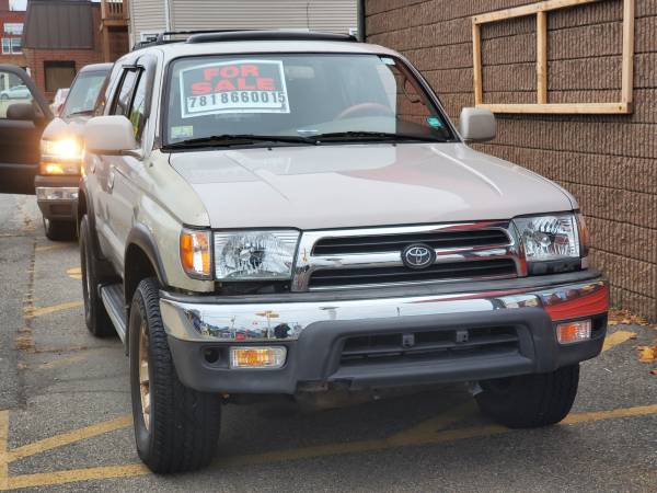 pbpbbq's tweet photo. Toyoda 4 Runner 1990 - $0 (lynn) 
https://t.co/fcZhhAfD1Q

i went to poem school but now these used cars are my poems. https://t.co/YkvbErdpi7