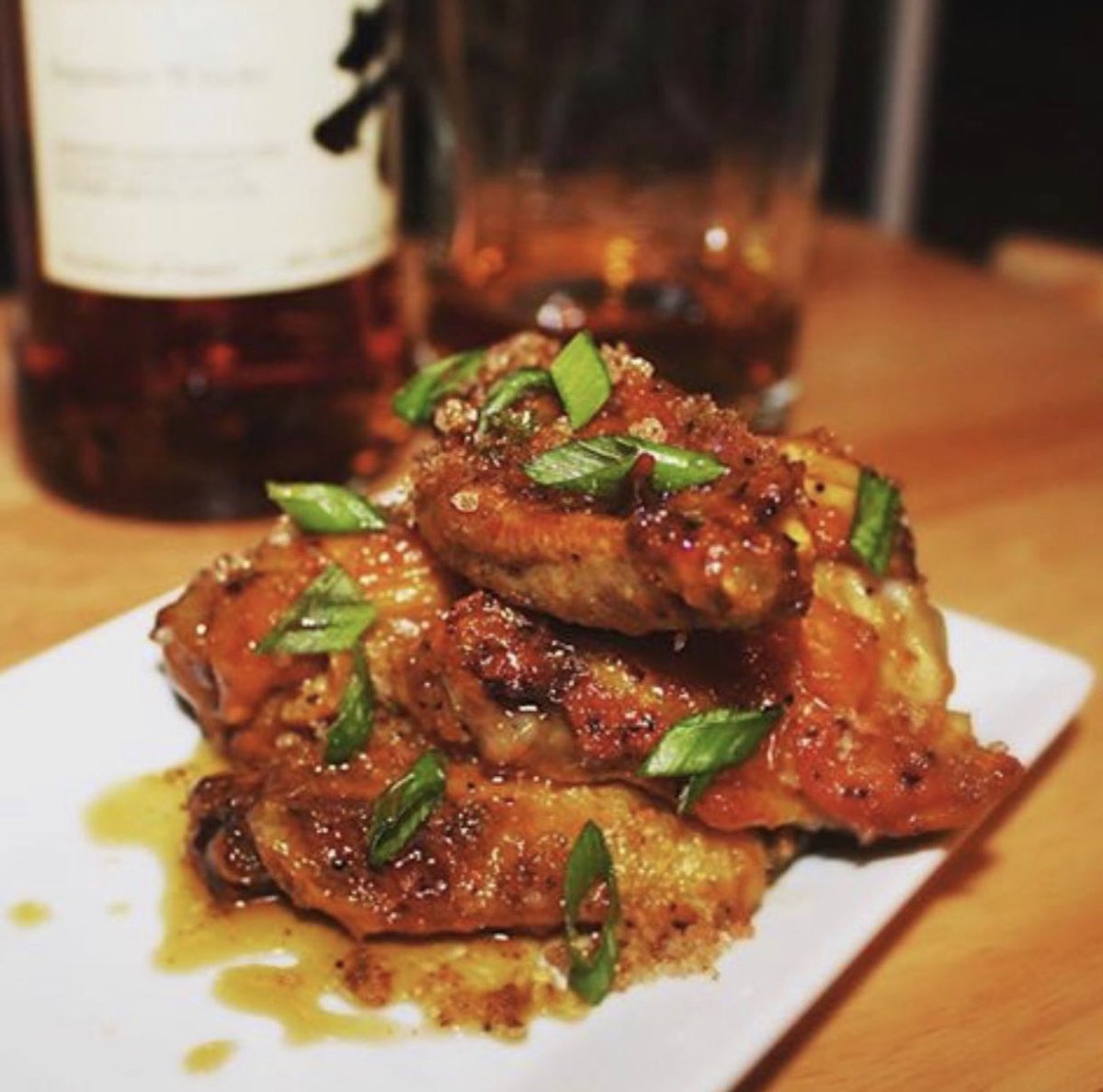 ChefLaurenW's tweet photo. It’s Happy Hour, right? My Whiskey Wings are definitely the move 🤤😩 #PrimeTaste #DCchef #JustStandard https://t.co/H1yJsFH9Ij
