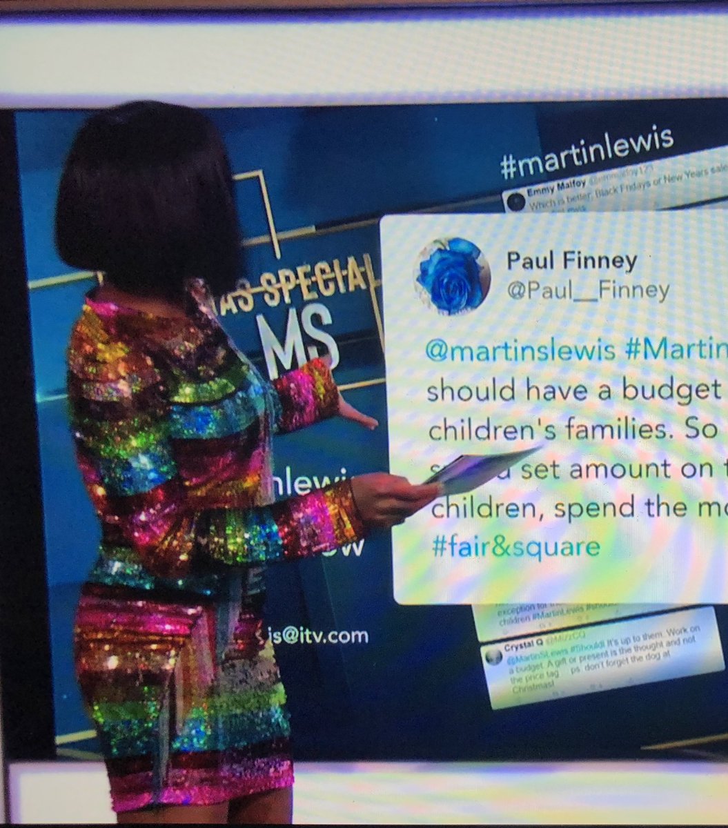 BlondShelley's tweet photo. Wow @angellicabell PHENOMINAL look tonight #sparkle #rainbowsequins https://t.co/jfp2O7WOS9