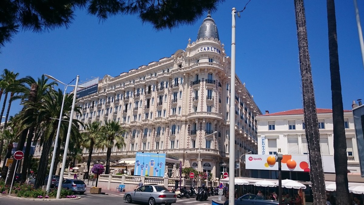 We were through, all that mattered. Iceland in Nice. Sounds perfect. Started well.  @NeilRands birthday, beautiful scenery, seeing Tyson Fury get wankered all over town. Even met up with  @JeremyAlbert20. Not to be. A horrific night as the dreams came crashing to an end.