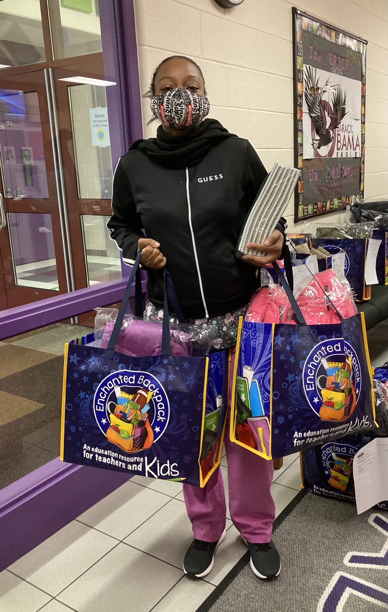 CoachDeLoach1's tweet photo. Happy Holidays! Our Coats and Shoes and Things Give Away was a Success! We were able to provide for 60+ families! ⁦⁦@EnchantedBP⁩  ⁦@CDavis_BOLA⁩ ⁦@erin_thorne4⁩ ⁦@MissEvans325⁩ ⁦@MsRBarrett⁩ ⁦@crest_5⁩ 💜🦅🍁🦅 https://t.co/wmAvju0ne1