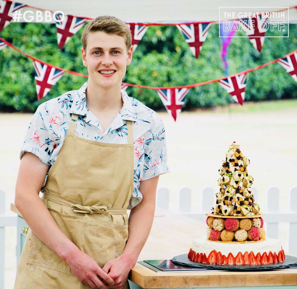 Reallisariley's tweet photo. Love love love #peter winning @Channel4 @BritishBakeOff he is just lovely,kind,disciplined,sweet. He’s got a lovely time ahead of him, because he’s so likeable. Wishing him so much luck. It’s good to see the sincerely nice ones WIN🎂🏆🎂 #GBBOFinal #peter #winner #bakeoff #happy https://t.co/fD51kGlJKh