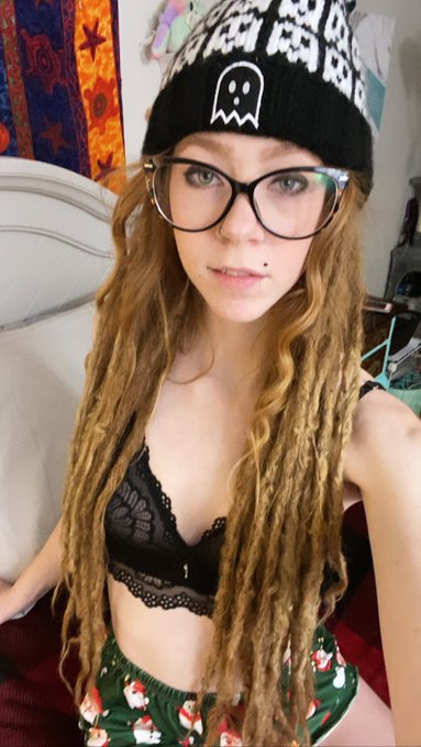 Im going ❄️Live❄️ on @chaturbate come hangout with me and check out my new bio! @Leedsladlooking rocks<a class="tags" href="/tag/chaturbate">@chaturbate</a><a href="/tag/mvsales"class="tags"><span>#mvsales</span></a>
