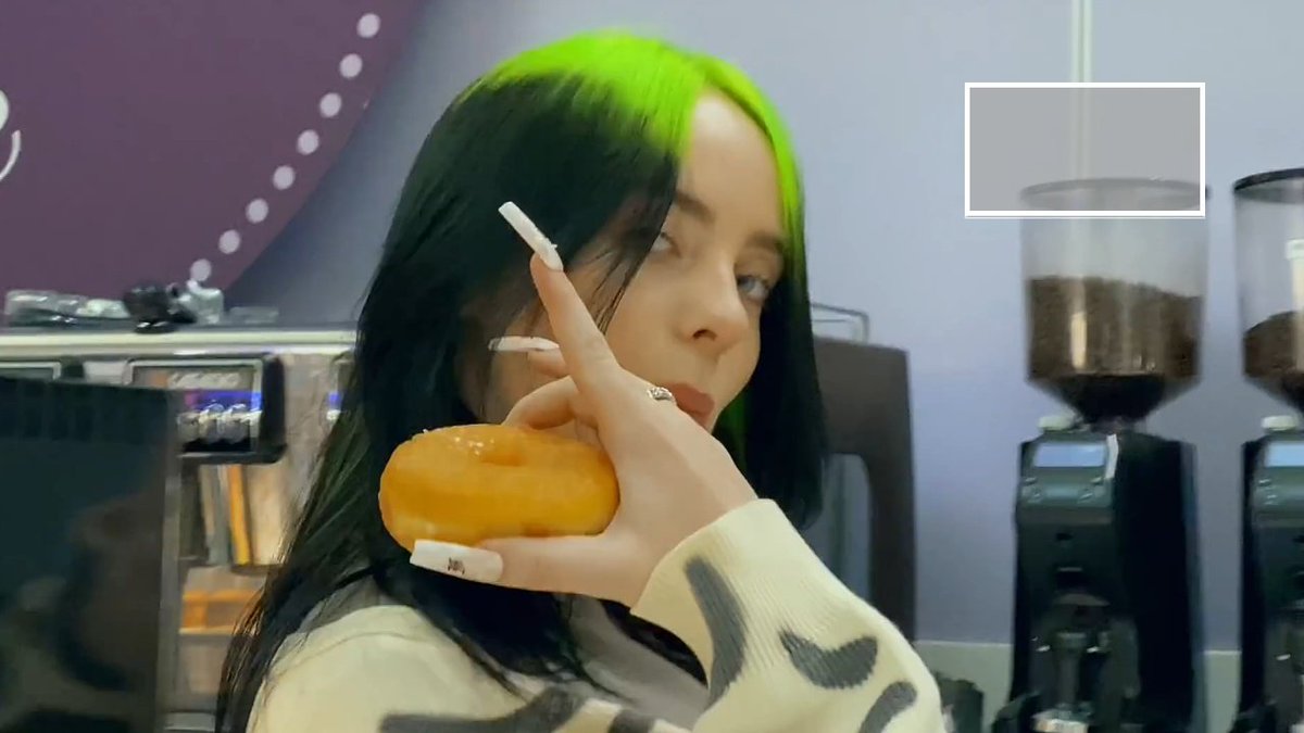 Eilish therefore i am. Билли Айлиш therefore i am. Nda Billie Eilish. Билли Айлиш в наушниках. Билли Айлиш not my responsibility.