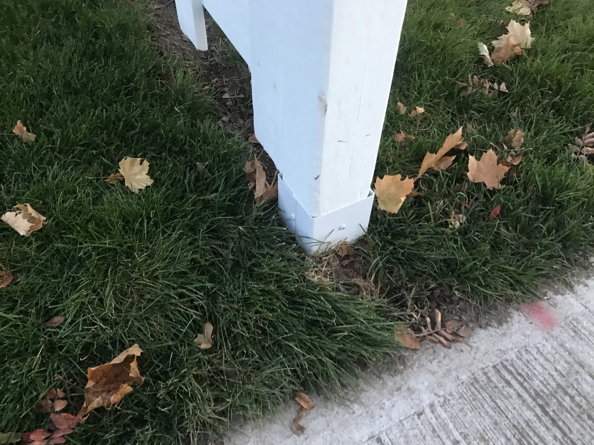 FenceArmorAl's tweet photo. This beautiful fence is now protected from weed trimmer damage.
We always recommend you seal or paint before installing Fence Armor for the ultimate protection.
Learn more today!
#fencearmor #postprotector #postguard #fenceguard #fenceprotection #woodfence https://t.co/6jd4fwnyQt