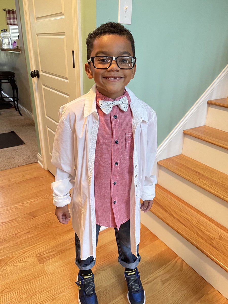 SSEStallions's tweet photo. Doctors, scientists and teachers (like their mamas).... our stallions have big dreams! 🐴❤️👩🏽‍⚕️👨🏽‍🔬👩‍⚕️👨‍🔬👨‍⚕️👩🏼‍🏫 #VirtualCareerDay https://t.co/BvLubAf3AN