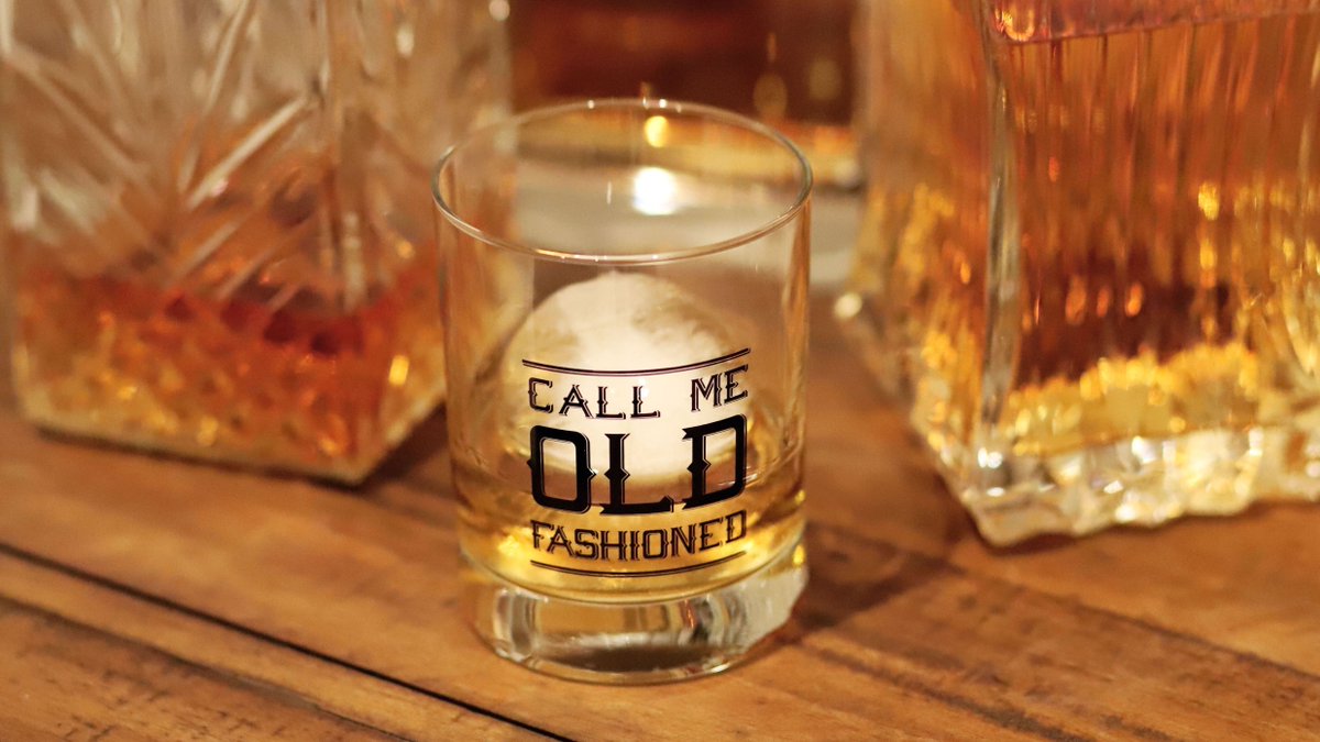 DrinkingDivas1's tweet photo. Call us old fashioned, but we liked Thanksgiving when we could spend it together and NOT over FaceTime. Nonetheless, we'll be toasting over FaceTime with our Drinking Divas whiskey glasses and our whiskey from @ReserveBar!  

Shop our whiskey glass set! 🥃
https://t.co/S64nRAQytU https://t.co/JMx6kMBXNs