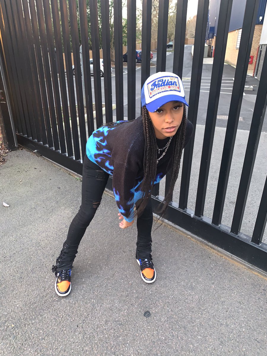 alanamariaxo's tweet image. we nuh like no stress