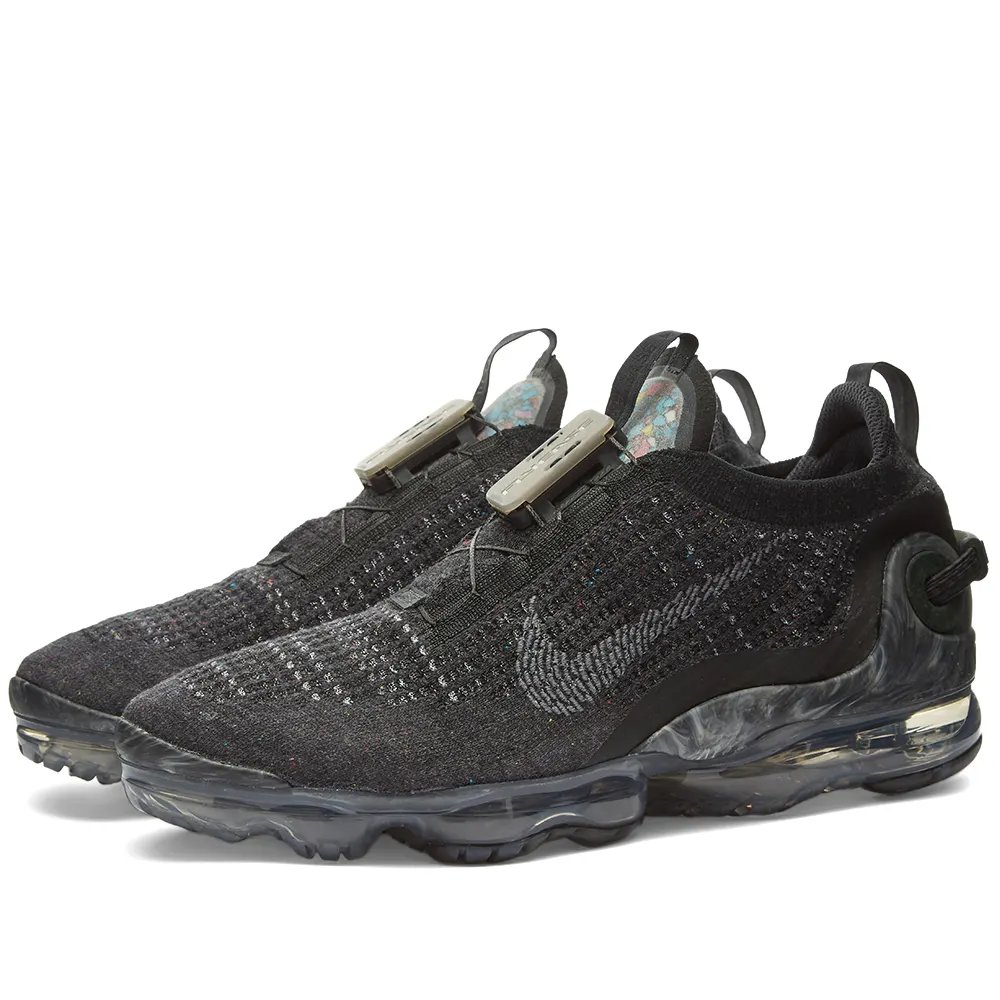 can you put vapormax in the washing machine