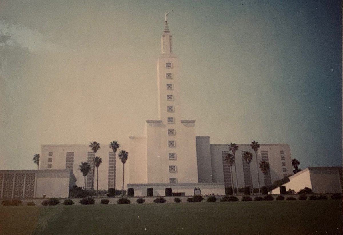 HankMcIntire's tweet photo. (1 of 3) Thankful for temples. The faithful worshiped in temples anciently &amp; today we receive instruction and sacred ordinances for ourselves and for departed ancestors. As a young boy I went with my parents and sisters to be sealed as a family. #GiveThanks https://t.co/9Pm0iU7zGE