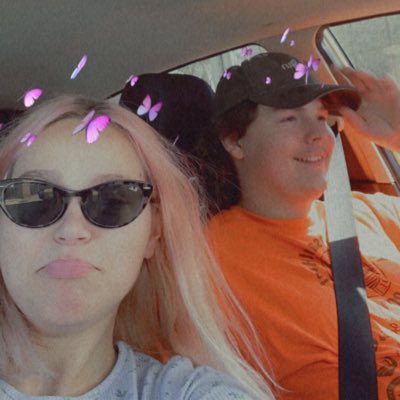 clairEEK17's tweet photo. #NewProfilePic https://t.co/0oFQnLfWew