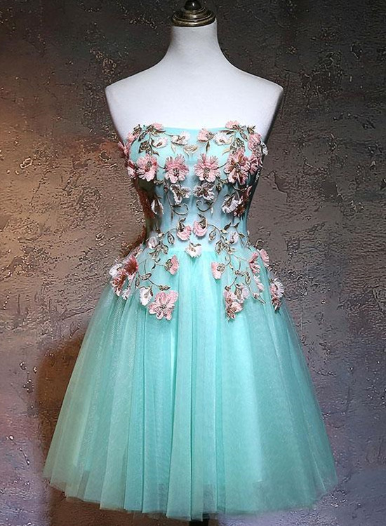 luulla's tweet image. These dresses never fails to amaze me. luulla.com/store/kateprom #dress #partydress #promdress #lacedress #shortdress #prom2021 #gift #dancewithme #prettydresses
