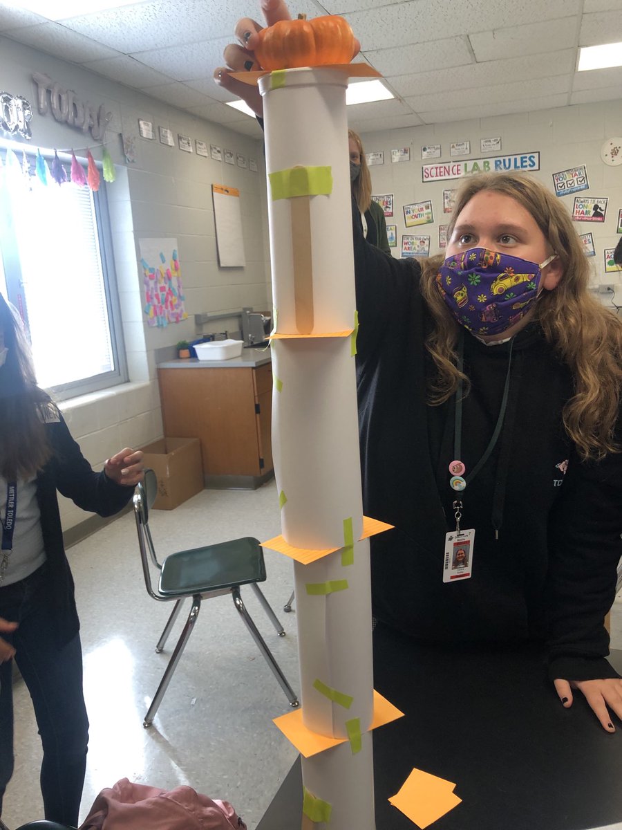 Keibler_Science's tweet photo. Great Pumpkin STEM Challenge 🎃 #sciencerules ⁦@DutchForkMS⁩ https://t.co/sjDnCv1T0Y