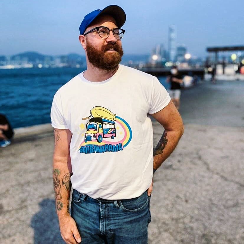 barbanaramabar's tweet photo. Ay q ganas d q nos mandéis fotos con la camiseta del #quintoaniversario 💛 Pero entre las restricciones y blablabla 🤷🏻♂️ superfelices con cualquiera q nos mandéis 😋 como x ejemplo éstas d @fonsstar desde la bahía d Hong Kong con la d la #barbarentena 😍
#barbanaramersporelmundo https://t.co/Sl29zA4QHe