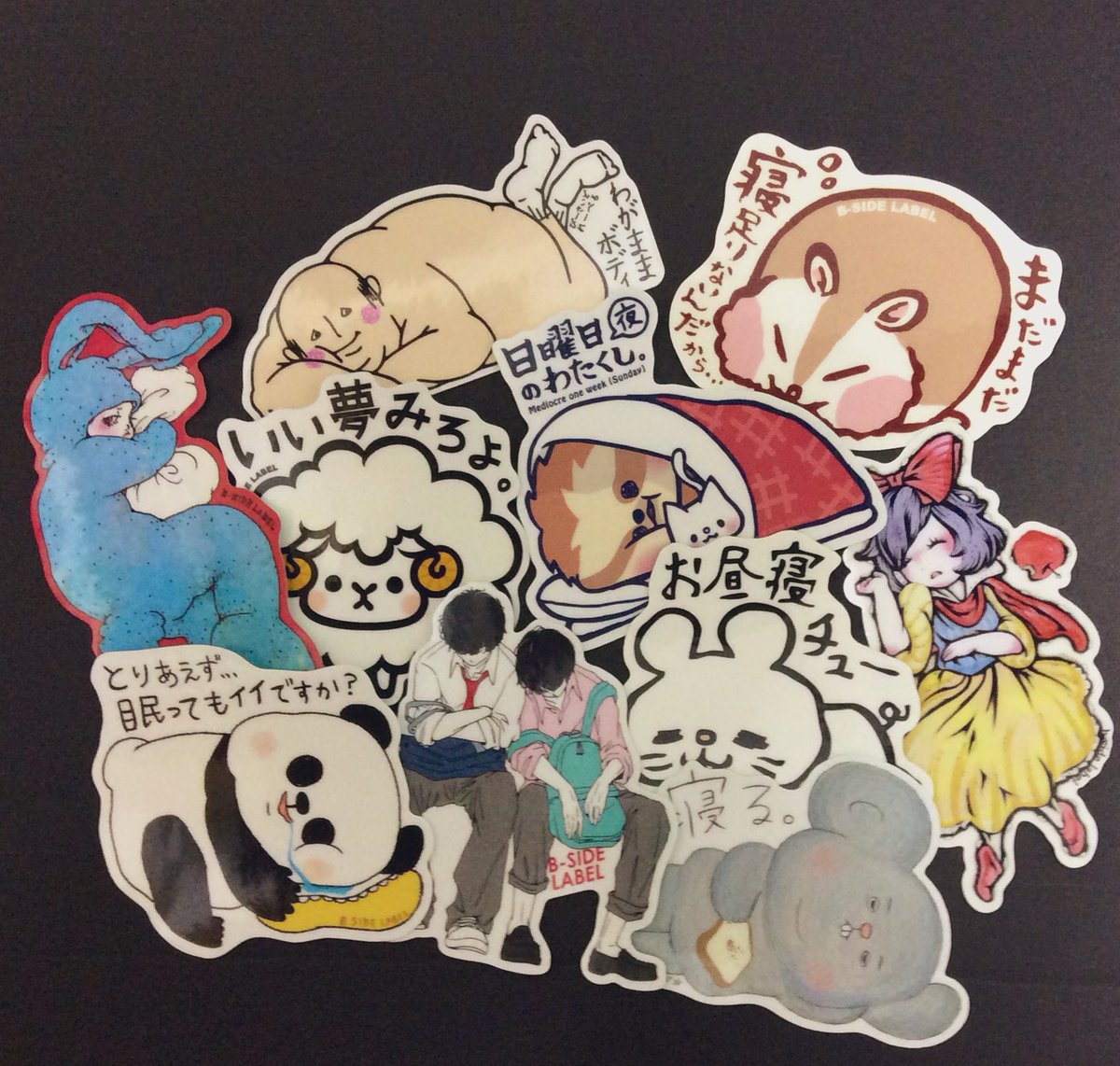 ステッカー屋 B Side Label A Twitter 名古屋店より こんにちはo X 今日は 睡眠 をテーマにステッカー を集めてみました 眠そうな動物さんや女の子男の子ってとっても可愛いですよね 見てるとだんだん眠くなってきます 是非お店に遊びに来た際には探して ステッカー屋 B Side Label A Twitter 名古屋店より こんにちはo X 今日は 睡眠 をテーマにステッカー を集めてみました 眠そうな動物さんや女の子男の子ってとっても可愛いですよね 見てるとだんだん眠くなってきます 是非お店に遊びに来た際には探して