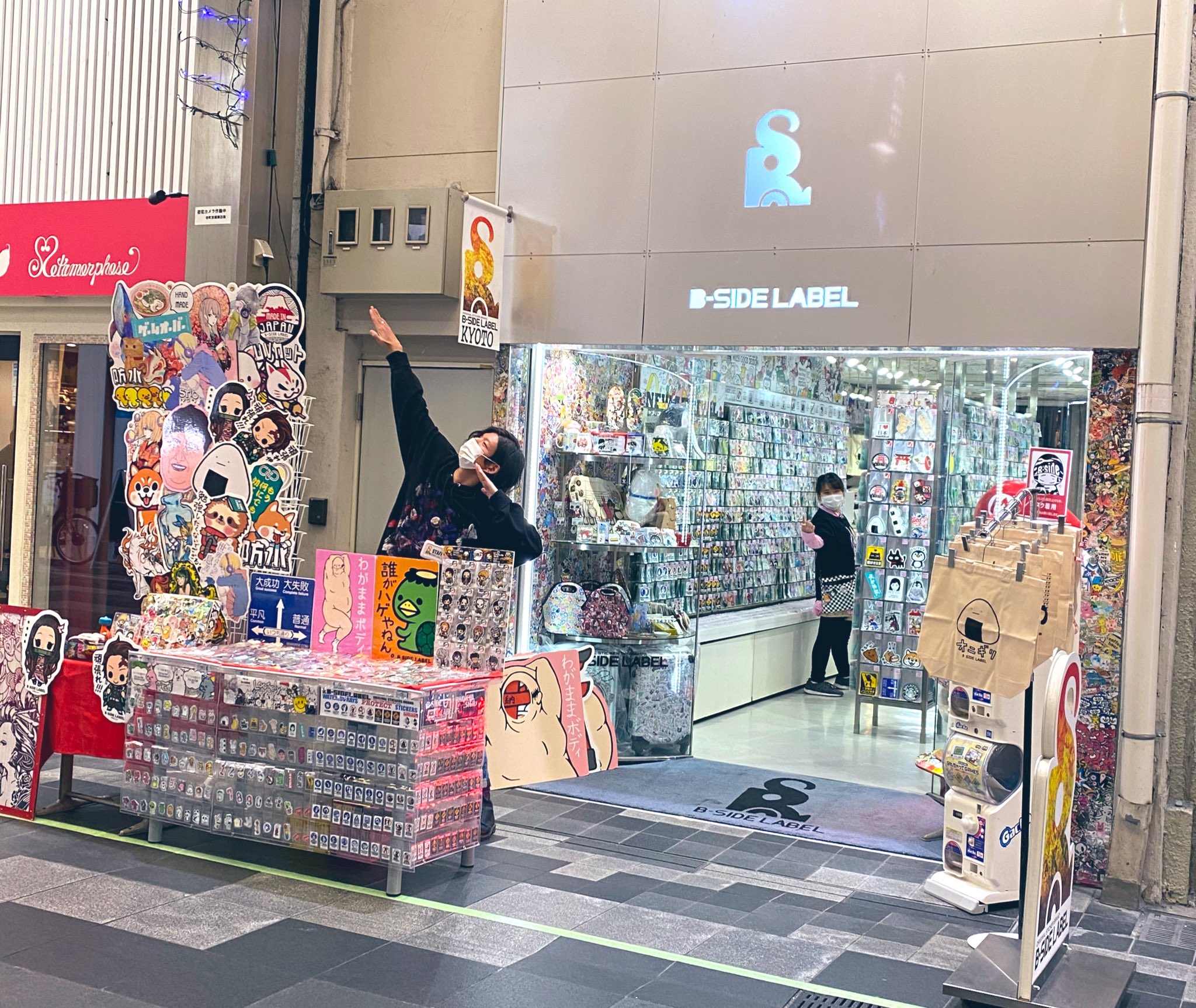 ビーサイドレーベル 京都店 六周年記念ステッカー ビーサイドレーベル 京都店 六周年記念ステッカー
