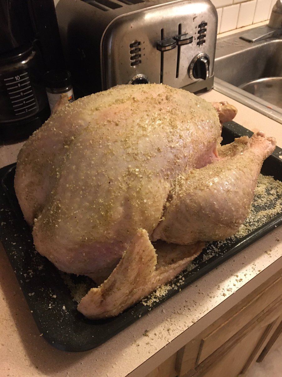 mindofgretchen's tweet photo. Meet our big bird, 16.83 lbs! dry brining with salt, pepper, sage (from my garden), thyme, onion &amp; garlic powder, &amp; brown sugar. Credit to @brad_leone and @andybaraghani for giving me the idea in their video. #thanksgiving #curlerswhocook #drybrine #bonappetit #makingperfect https://t.co/12APzT1lZh