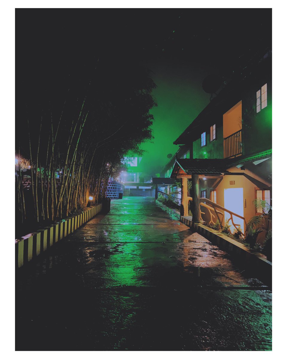 clikith17's tweet photo. All shot on iPhone.
It’s amazing what we can create with these pocket sized devices these days!
@Apple @moment @tim_cook @HomeToCreators
#ShotOniPhone #momentlens #shotonmonent #lowlight #vibes #coorgcliffresorts #divineconcert #Bangalore #nightlife #nightsight #iPhone11 https://t.co/O5W7hiJv4X
