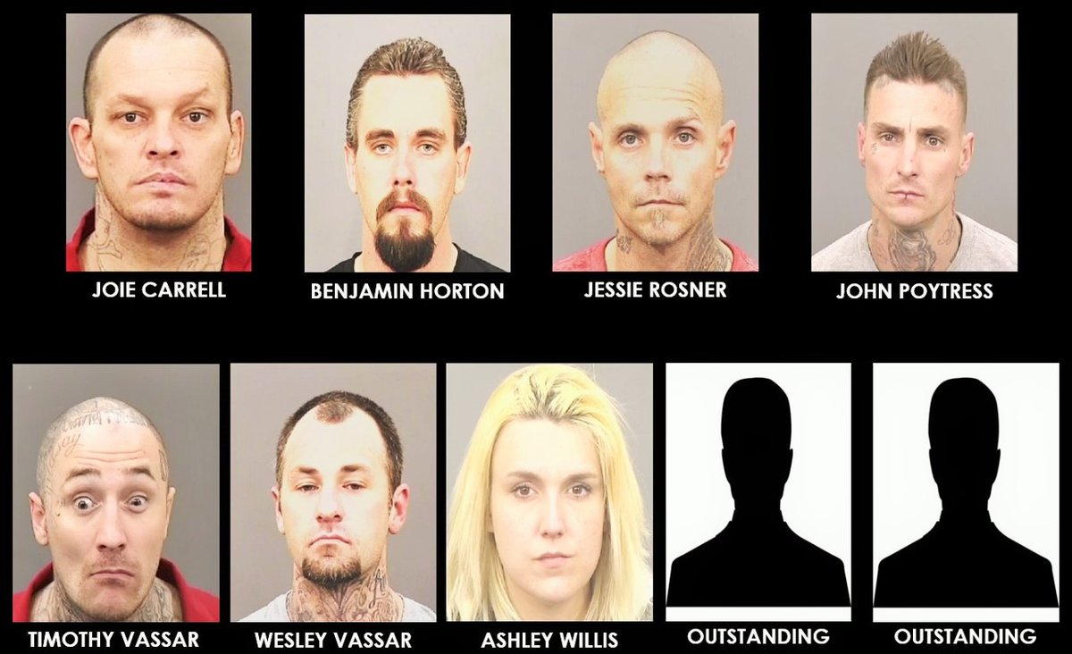 _While_Black's tweet photo. Federal and Local Authorities In the State of #California Busted the #Fresnecks (#WhiteSupremacist) Group and Arrested 100 of Its Members. Weapons, and a Huge Assortment of Drugs Were Also Seized.

Read here at: https://t.co/hdMYqh4yC2

#AryanBrotherhood
#Fresno

/
#WhileBlack
/ https://t.co/EcJMPPTuGU