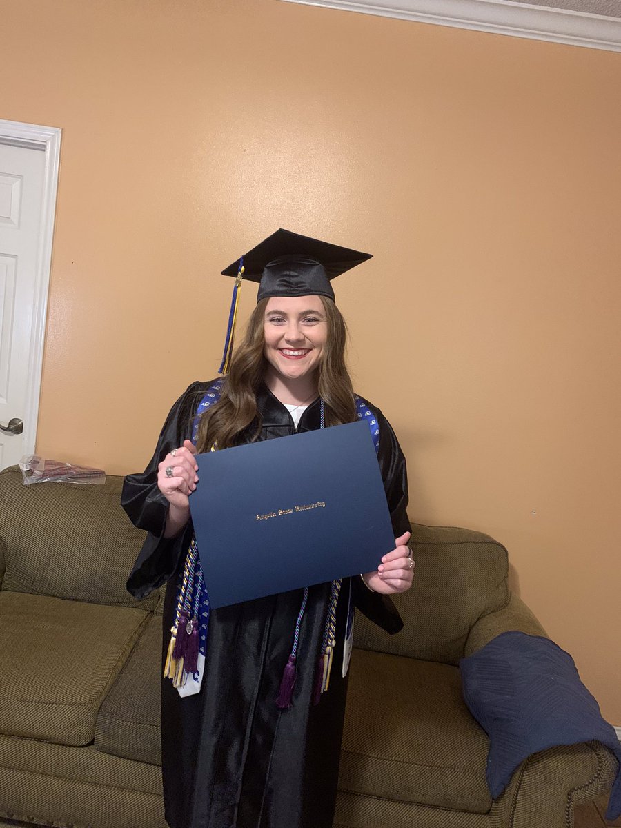 taycan1997's tweet photo. I graduated college tonight🥳💙💛 @AngeloState #angelostate #angeloalum #onlyatangelo https://t.co/2ZEyyMwad6
