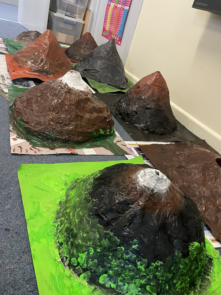 Stage 3 STEM.. these volcanoes are active - stay tuned for the eruptions!  🌋 <a href="/TysonDestefano/">Tyson Destefano</a>
