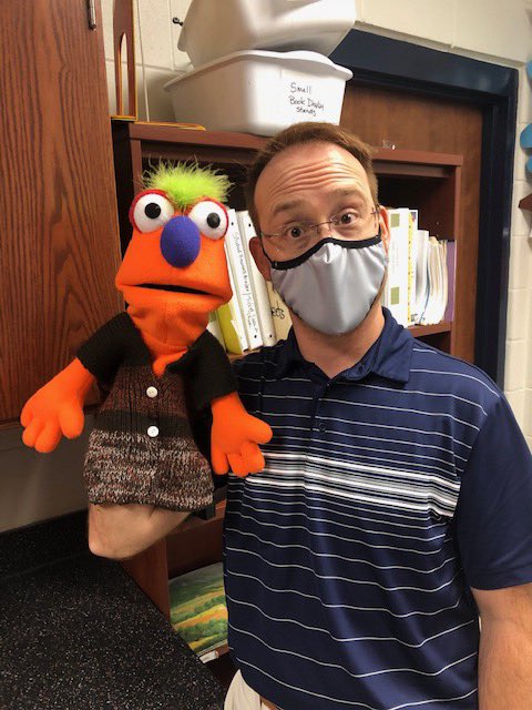 DABrooks94's tweet photo. School news is a great way to connect Ts and Ss. It contributes to the climate of a school. This year, our new friend Hugh, has been our number 1 Star on our news program. Our Ss look forward to the Adventures of Hugh every morning. 
#Pickpride @PickElementary #Hughisourhero https://t.co/sbNUbIfMbz