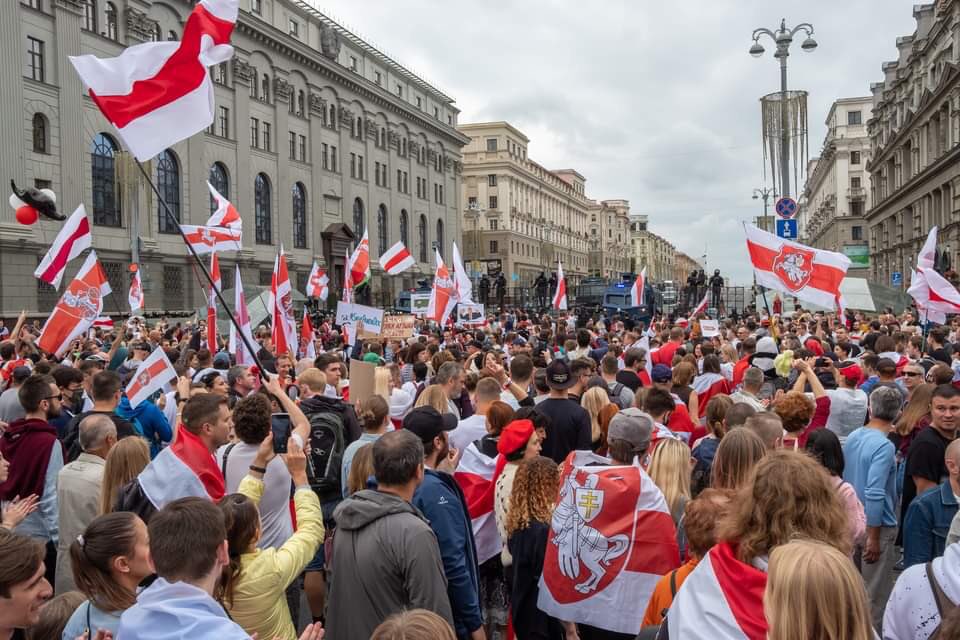 FP_Champagne's tweet image. The imprisonment of journalists in #Belarus by the Lukashenko regime violates the most basic principles of #HumanRights. 

Canada calls for their immediate release and will continue to #DefendMediaFreedom.
