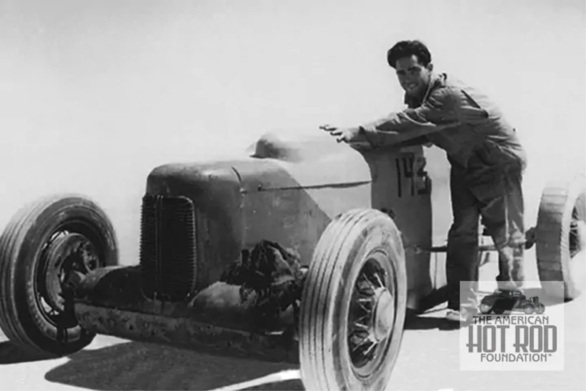 AmerHotRodFdn's tweet photo. Julian Doty pushes Bungholer member Arnold Birner’s Modified at #Muroc on July 20, 1941. (LOL_088)
We're proud to feature Julian's story in our Gallery of Pioneers & Legends. Check it out right over here: https://t.co/QJvxZrpFEB
#HotRodHistory #HotRodPioneers https://t.co/TDHO4NUHwK
