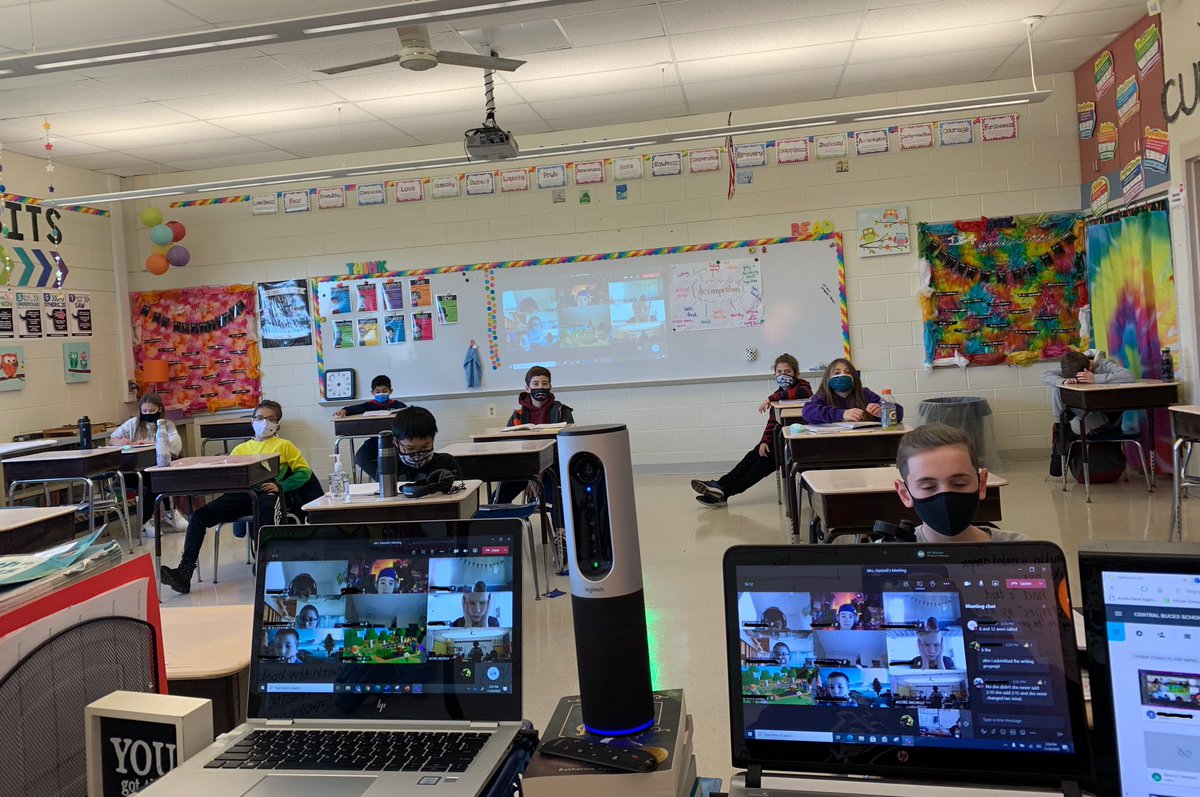 𝓰𝓻𝓪𝓽𝓲𝓽𝓾𝓭𝓮 - the quality of being thankful. Today we’re thankful to share our gratitude journals w/ <a href="/CbmJacobs/">Michelle Jacobs</a> class. Hearing their words reminds us how fortunate we are to pause &amp; reflect each week.Thank you 3Ja for virtually welcoming us into your class! <a href="/CBWarwickElem/">Warwick Elementary School CBSD</a>