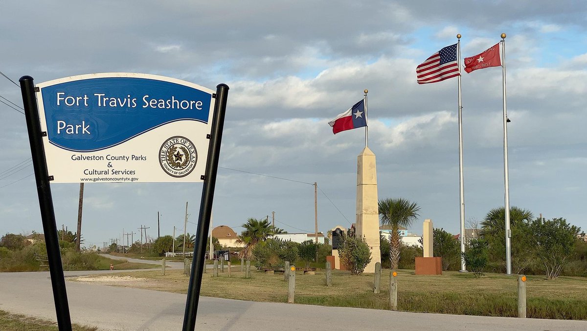 BolivarTourism's tweet photo. Social Distance while you Coastal Distance at Fort Travis on Bolivar Peninsula. Texas History with a view over Galveston Bay and Ship Channel. For more information and a walk-thru history in 3D, visit, https://t.co/wOYgg5f0j2 
#bolivarpeninsula #forttravis #texashistory https://t.co/J0dsCZGv9A