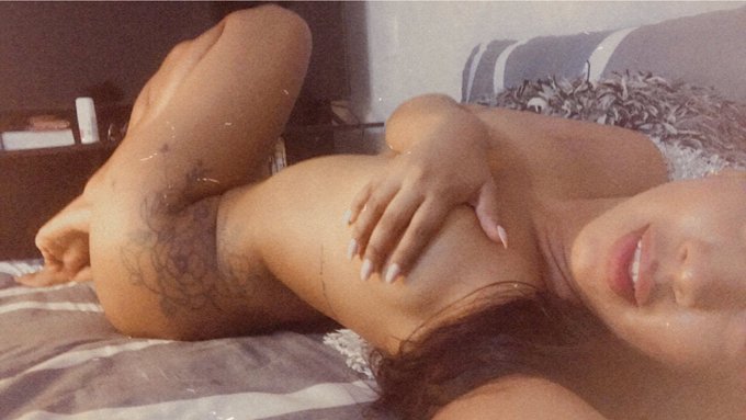 Good Vibes! #model #webcam #hot #sexy https://t.co/EIUodd6yXy<a href="/tag/model"class="tags">#model</a><a href="/tag/webcam"class="tags">#webcam</a><a href="/tag/hot"class="tags">#hot</a><a href="/tag/sexy"class="tags">#sexy</a>