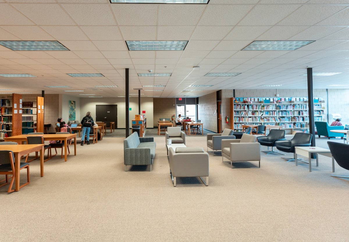 You finished strong this semester and campus is going be quiet without you!
-
Stay safe and healthy over the Holiday break! We'll be excited to welcome you all back next year.
-
#snu1899