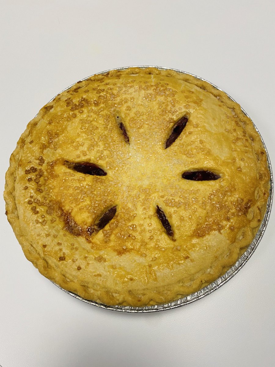 DomCecala's tweet photo. Lifeโs just better with pie!!! #bakerssquare #crewmemberappreciationweek
#blue2thecore @JetBlue @HelloJetBlue @b6_ord @A_LoCastro @DS_Travelgirl https://t.co/BHEI8fYGey