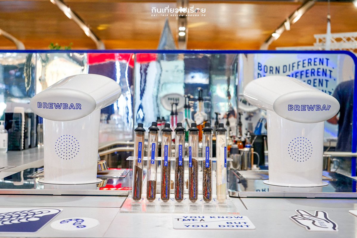 📌 BREWBAR | เซ็นทรัลลาดพร้าว
🌷 ร้านชาที่มีเมนูน่าลองมากมาย กับคอนเซ็ปท์ #ไม่เคยชาแบบนี้มาก่อน ครั้งนี้ลองเป็น "Flora" ชากุหลาบและดอกหอมหมื่นลี้ รสชาติละมุนมากๆ ดื่มเพลินเลย ด้านล่างเป็นบุกกุหลาบเคี้ยวกรุบ💕

#รีวิวคาเฟ่ <a href="/aroii/">@aroii บอกต่อ</a>