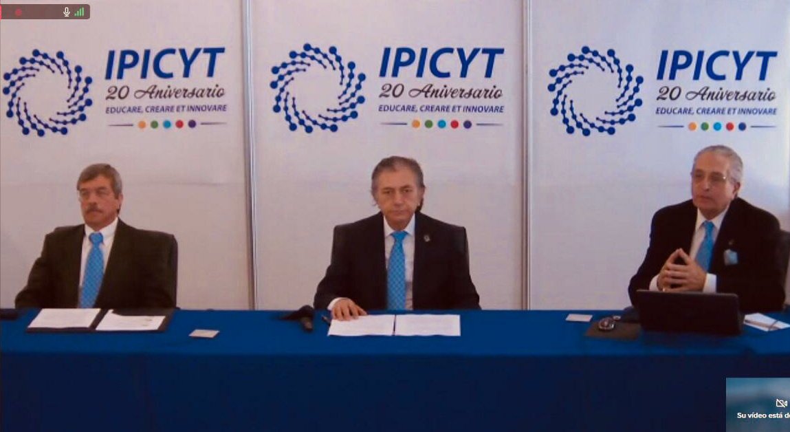 ElenaBuylla's tweet photo. Acompañé al Dr. Luis Antonio Salazar Olivo, director general del @IPICYTciencia a la Ceremonia Conmemorativa 20 Aniversario de la fundación de este Centro Público de Investigación del @conacyt_mx, dedicado a cultivar las ciencias exactas y naturales. https://t.co/dxeGsUOsE6