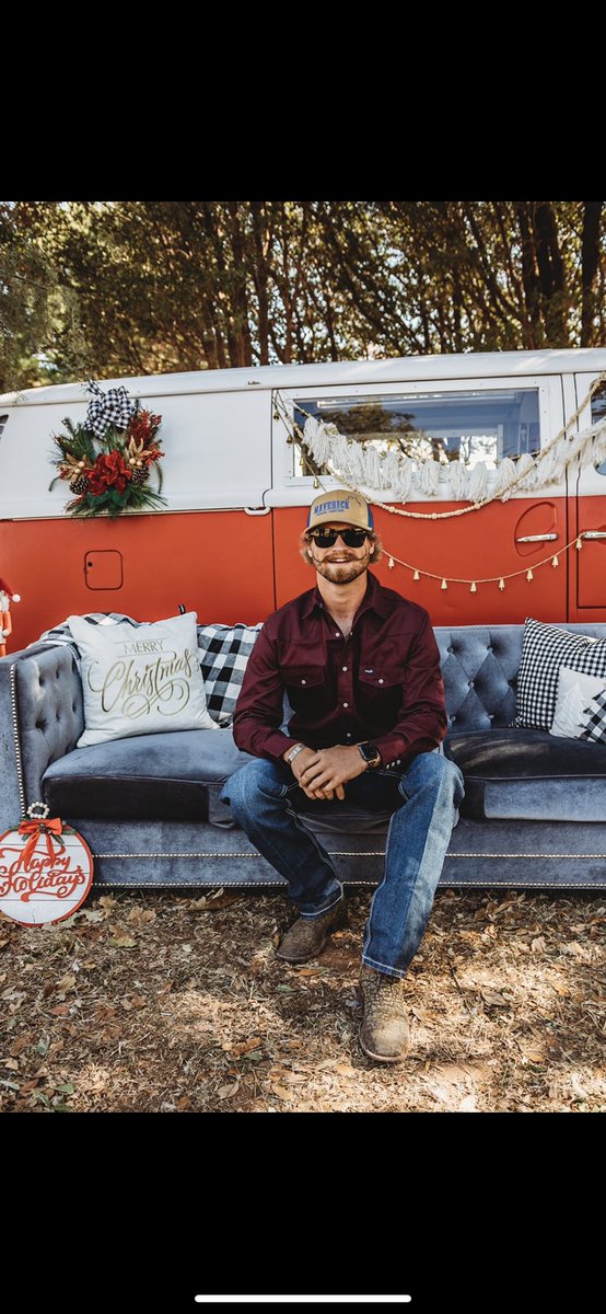 If you ain’t in the Holliday spirit with me. I don’t want you. Btw if you’re in west Tx hit this girl up she takes badass pics 📸