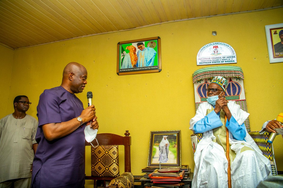 DeaconTunde's tweet photo. After which, we visited the Palace of Seriki Sasa, Sarkin Saba, Sardaunan Yamma, to pay homage and convey our sympathies on the losses at the Sasa market. https://t.co/TOFLp7tISr