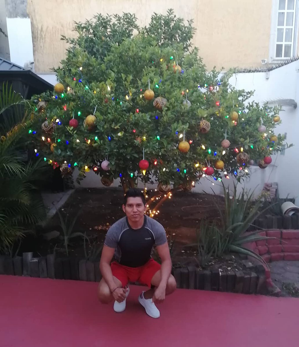 masajescuidart's tweet photo. Ya huele a navidad ☃️🎄🦌
.
.
#Navidad2020 #Monterrey #NL #CuidArte #RetoGetFit #photography #MasajesRelajantes #AHORA https://t.co/PU3ZhUhJ60