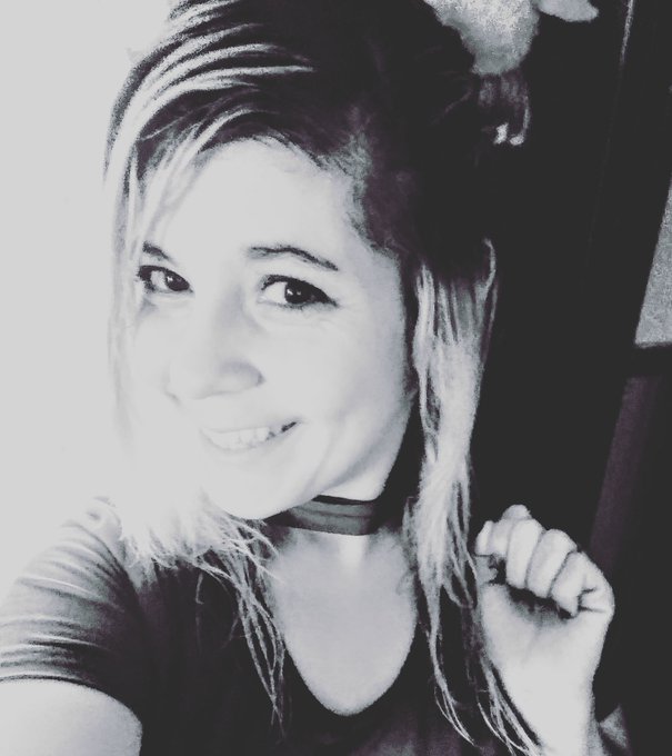 Smile Smile Smile 😃#prettysmile #blackNWhitePhoto #PrettyGirls #Coloredhair #AnimeGeek #Cute https://t<a href="/tag/prettysmile"class="tags">#prettysmile</a><a href="/tag/blacknwhitephoto"class="tags">#blackNWhitePhoto</a><a href="/tag/cute"class="tags"><span>#cute</span></a><a href="/tag/prettygirls"class="tags"><span>#prettygirls</span></a><a href="/tag/coloredhair"class="tags"><span>#coloredhair</span></a><a href="/tag/animegeek"class="tags"><span>#animegeek</span></a>