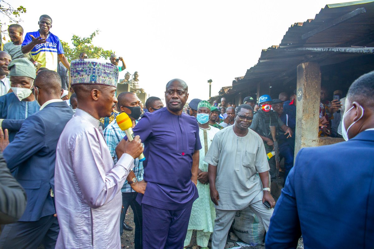 DeaconTunde's tweet photo. The governor came to Sasa Market to assess the amount of damage caused by the fire incident that occurred at the market last week. He assured the traders of the government’s support to get them back on their feet. https://t.co/q9A7OFLQfB