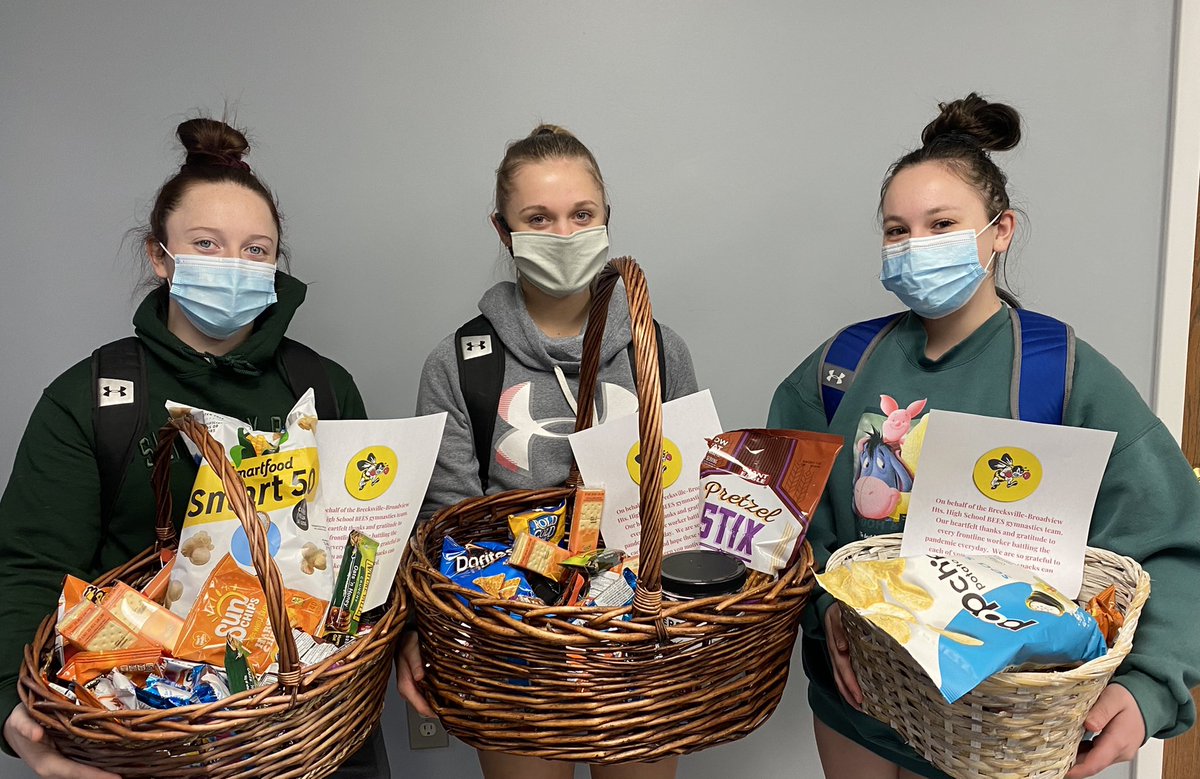 BeesGymnastics's tweet photo. Our team collected snacks to give to frontline workers at various hospital systems. These girls have moms who work there and will give to them to deliver. We have more to come as well :) #BEE1community #bbheritage https://t.co/zYyu3xTfTV