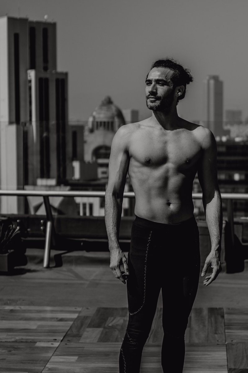 HotelFontanCDMX's tweet photo. Inhala el futuro, exhala el pasado y siempre respira el ahora. 🧘 
Hacer #Yoga en #HotelFontánReforma jamás había sido tan increíble. ✨🔝
¿Ya lo intentaste?

https://t.co/NUCWt51xWw
•
•
•
#CDMX #México #Reforma #Meditación #Travel #City #Lights #Visitmexico https://t.co/zFcCQyOOTK
