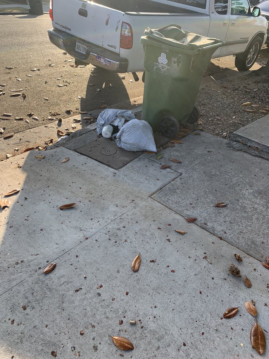 FreakinRican_45's tweet photo. Not sure if y’all are aware but someone decided leaving their trash from the trailer that was parked in front of my house was a good idea.....@FilmLA https://t.co/pKPGpShrtQ