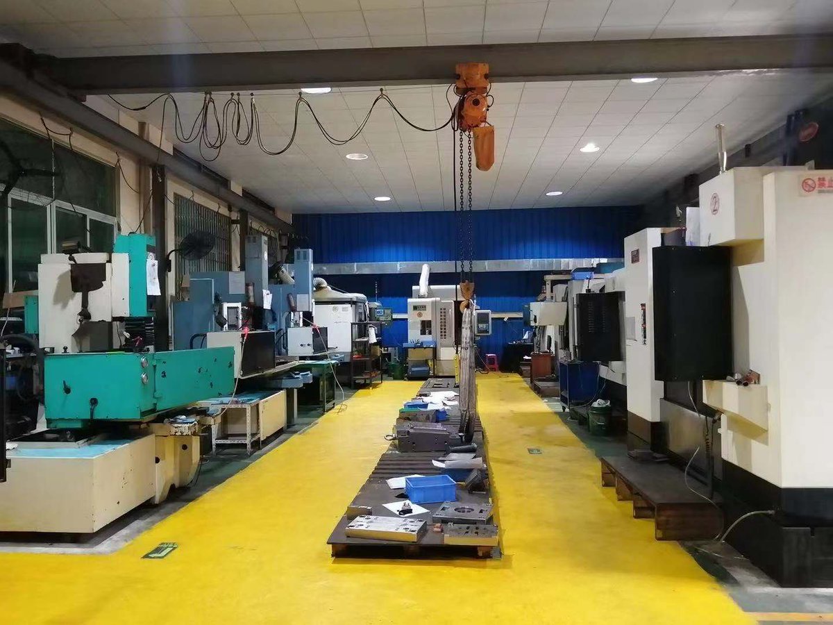 Maggieackor's tweet photo. Making top quality mold is our glorious tradition，and Ackor mold always gives repeated assurance of quality。#Chinese mold maker#molding#moldbusiness#engineering#customer#moldforyouneed#China mold#molddesign #moldinsert#silder#lifter https://t.co/J33D8Trw98