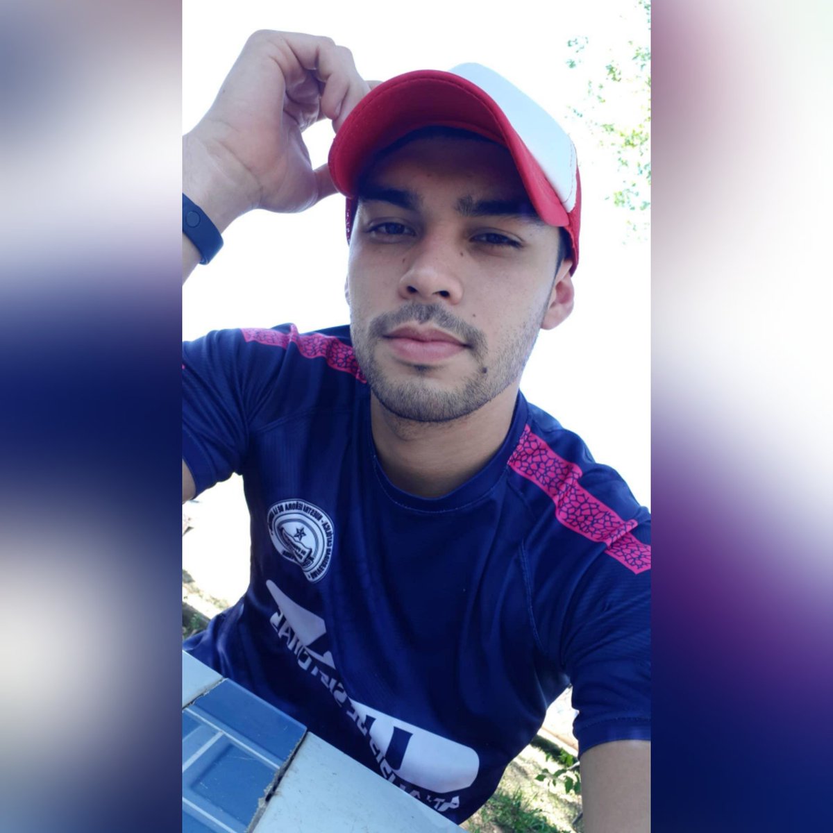 robertfle98's tweet photo. #NuevaFotoDePerfil https://t.co/nnPxeW0NNn
