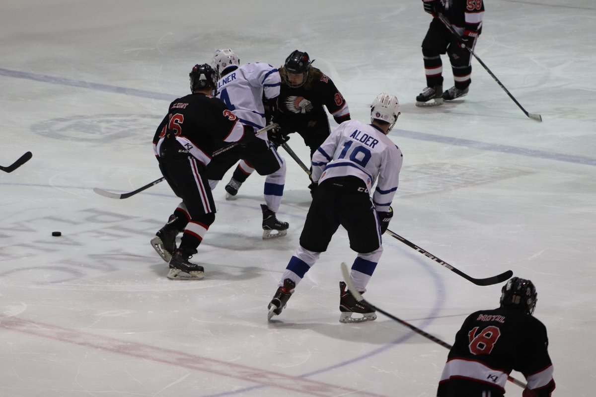 atremel02's tweet photo. #teamwork #hockeytime #3rdperiodgrind https://t.co/ThqgnInOKN